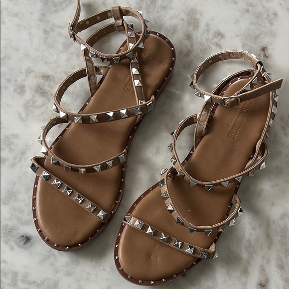 Cushionaire Shoes - Steve Madden Talia studded sandals. Size 9
